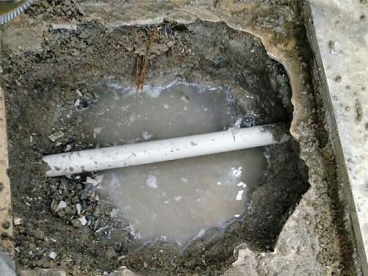 檢查水管漏水點的4種最簡單方法