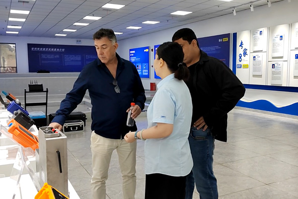 普奇研究院展廳